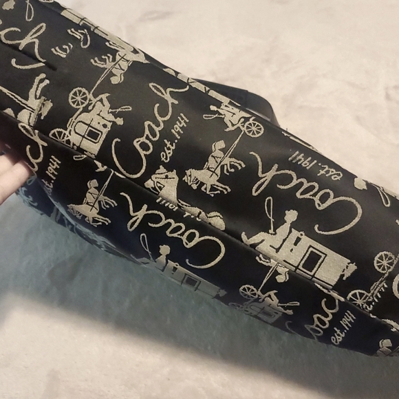 Coach Bag - Picture 6 of 8